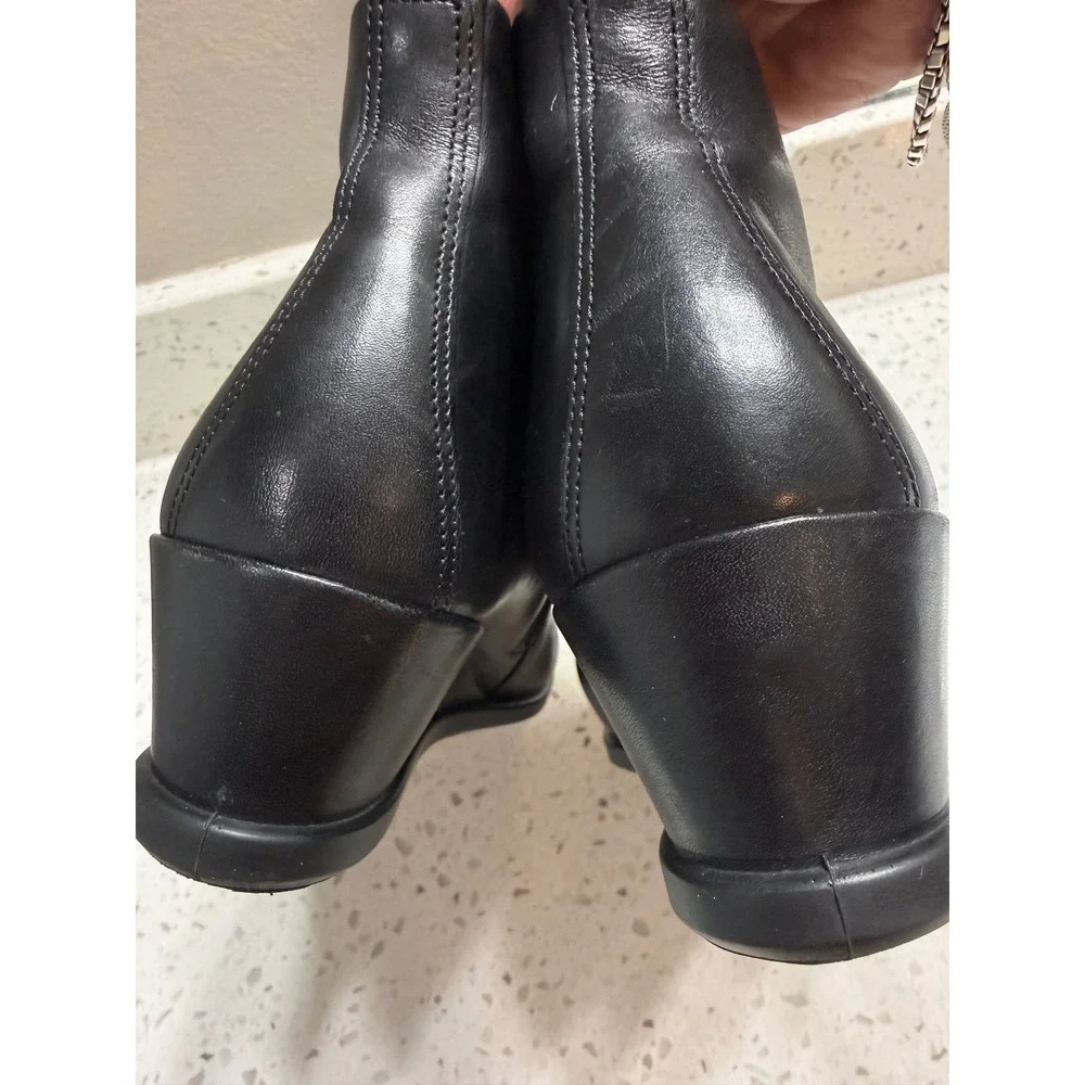 ECCO Wedge Ankle Boots Black EUC Soft Leather Side Zip Comfort Size 40 US 9-9.5